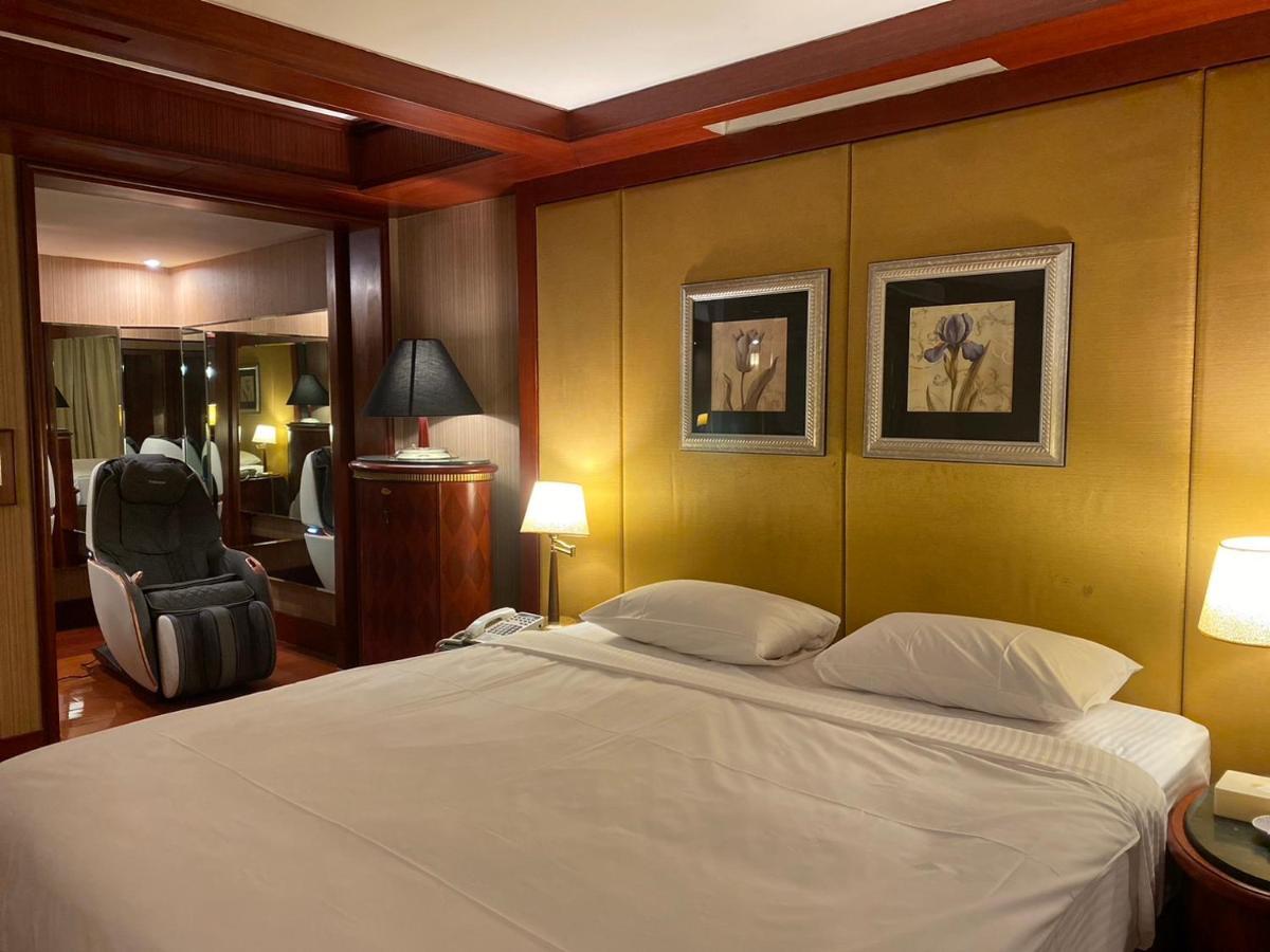 Love Tree Motel ไทเป ภายนอก รูปภาพ